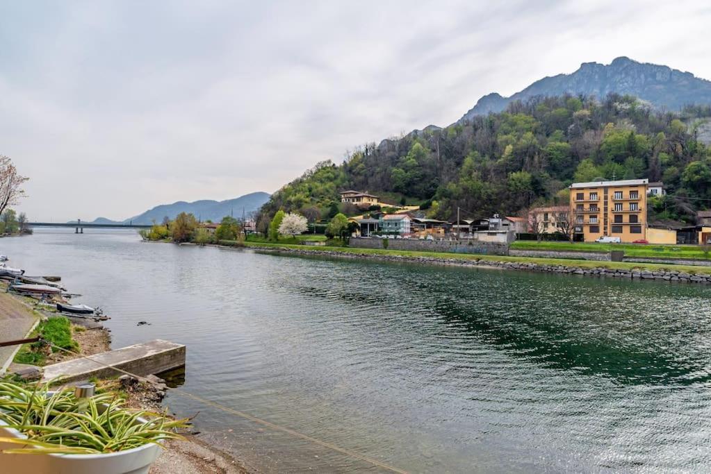 River Apartment - Affitti Brevi Italia Lecco Bagian luar foto