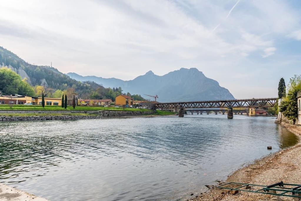 River Apartment - Affitti Brevi Italia Lecco Bagian luar foto