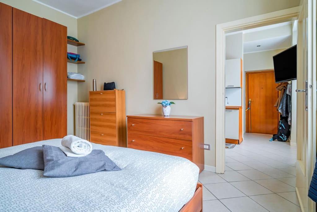 River Apartment - Affitti Brevi Italia Lecco Bagian luar foto