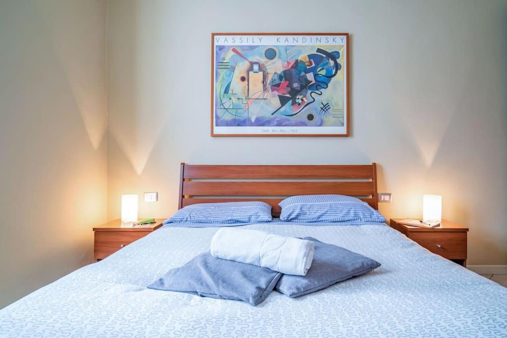 River Apartment - Affitti Brevi Italia Lecco Bagian luar foto